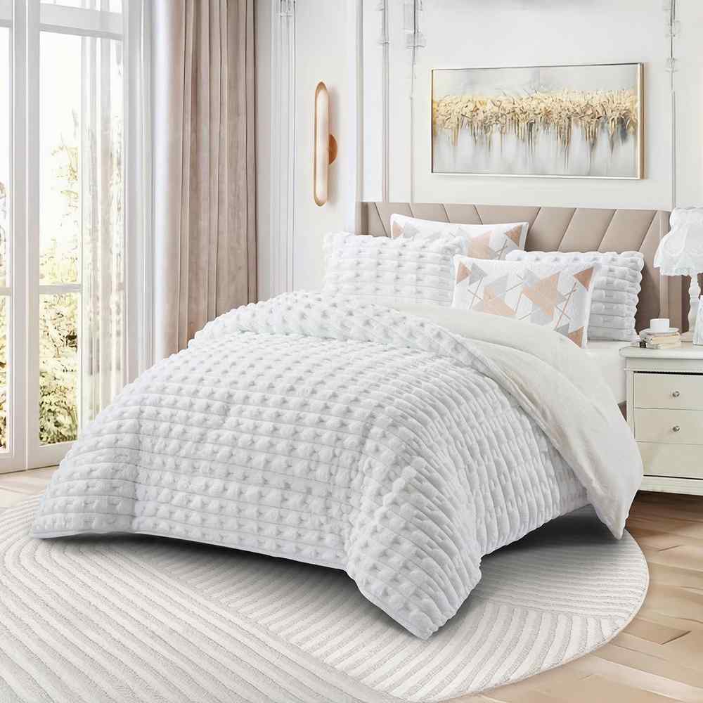 طقم مفرش شتوي فلورين 6 قطع ابيض