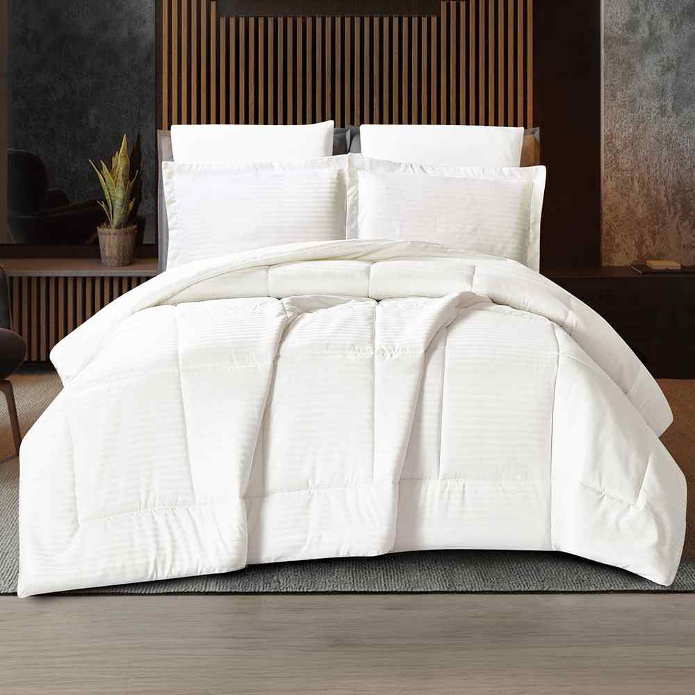 مفرش مجوز comforter line ابيض